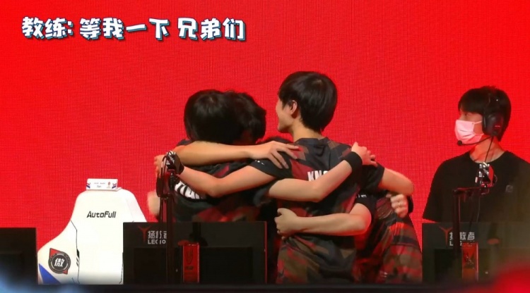 正是凭借其 正是凭借其